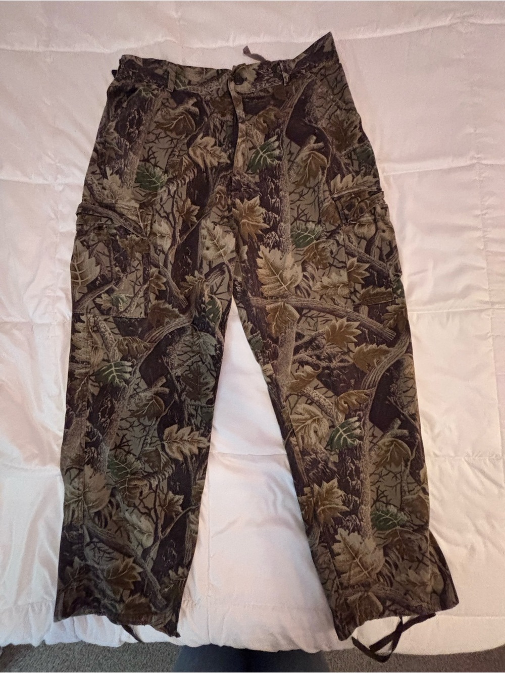 Master Sportsman Men’s Leaf Camo Cargo Hunting Pants Large 34x30